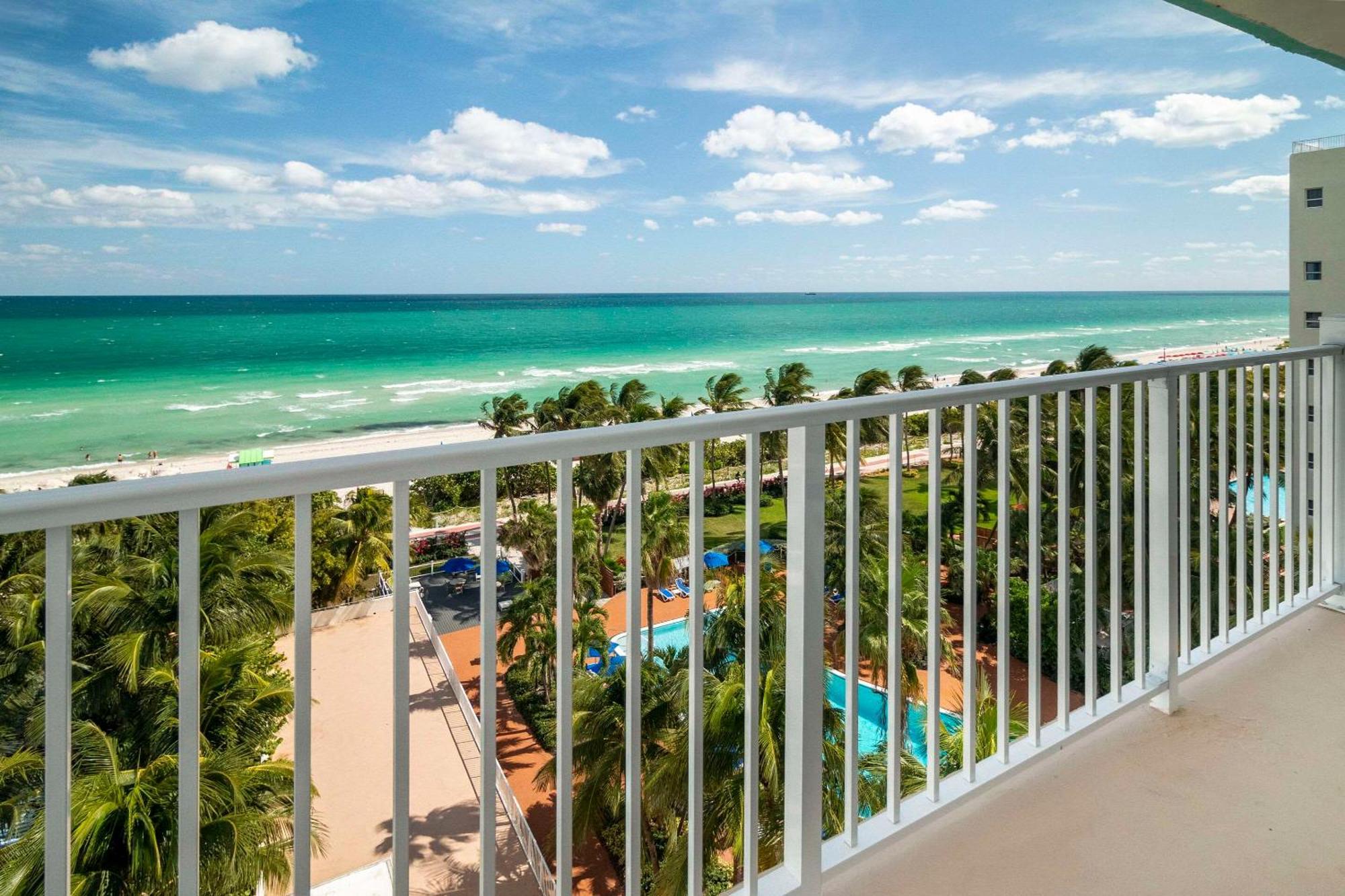 Radisson Resort Miami Beach Exterior foto